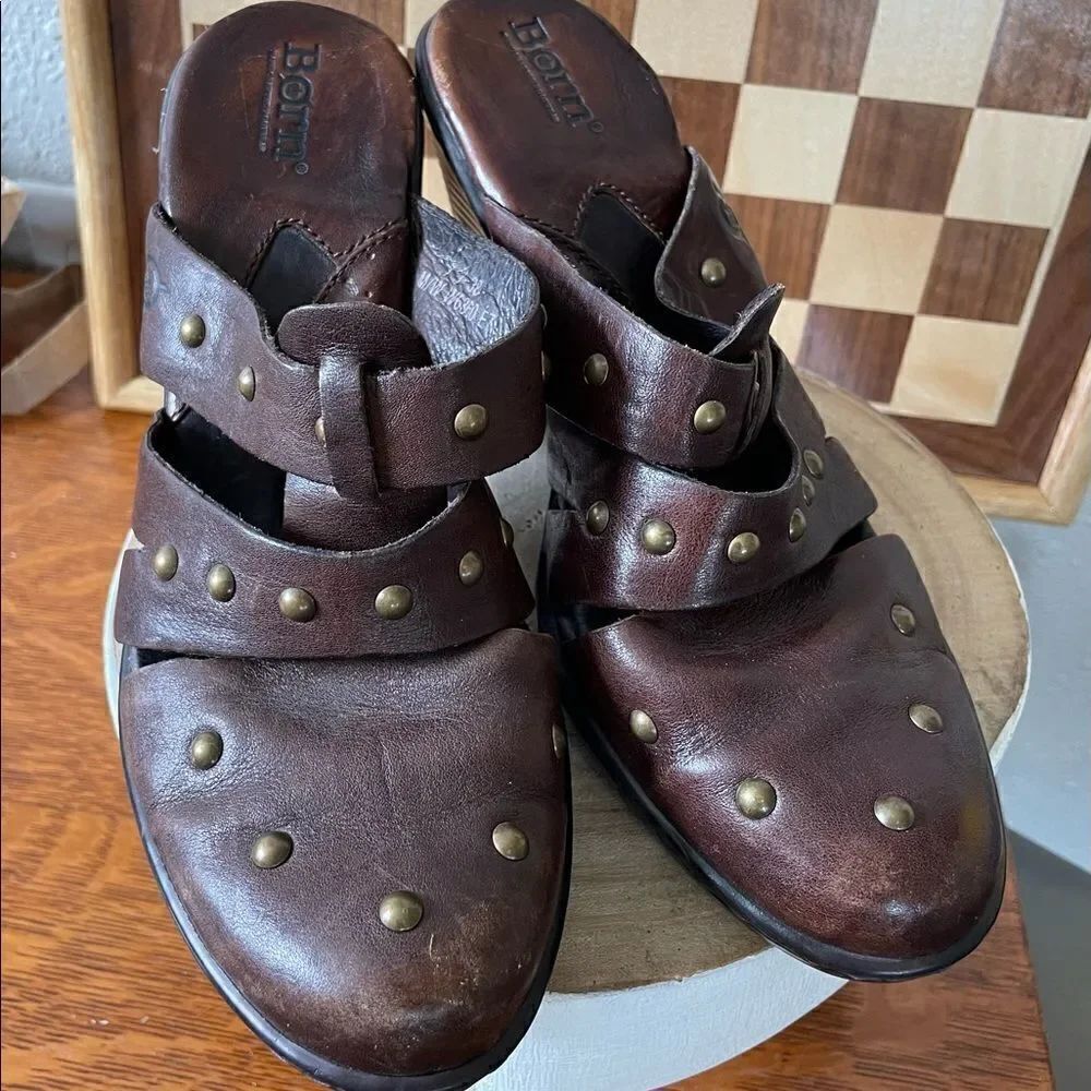 Born Leather Heeled Sandals Size 7 EUC